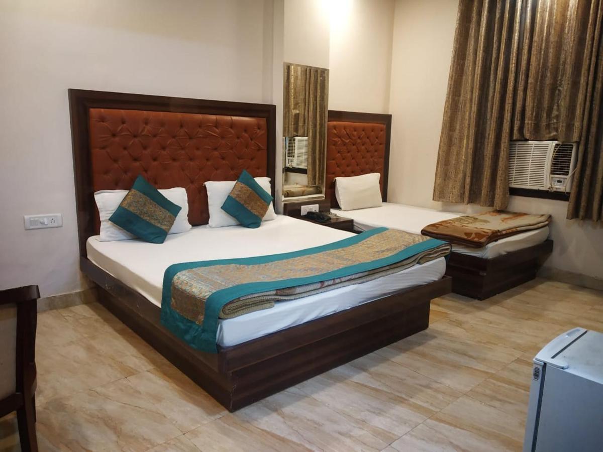 Adb Rooms Hotel Indo Continental Nové Dillí Exteriér fotografie