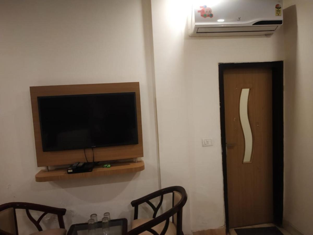 Adb Rooms Hotel Indo Continental Nové Dillí Exteriér fotografie