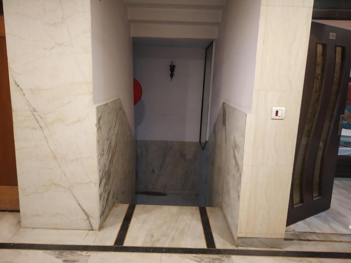 Adb Rooms Hotel Indo Continental Nové Dillí Exteriér fotografie