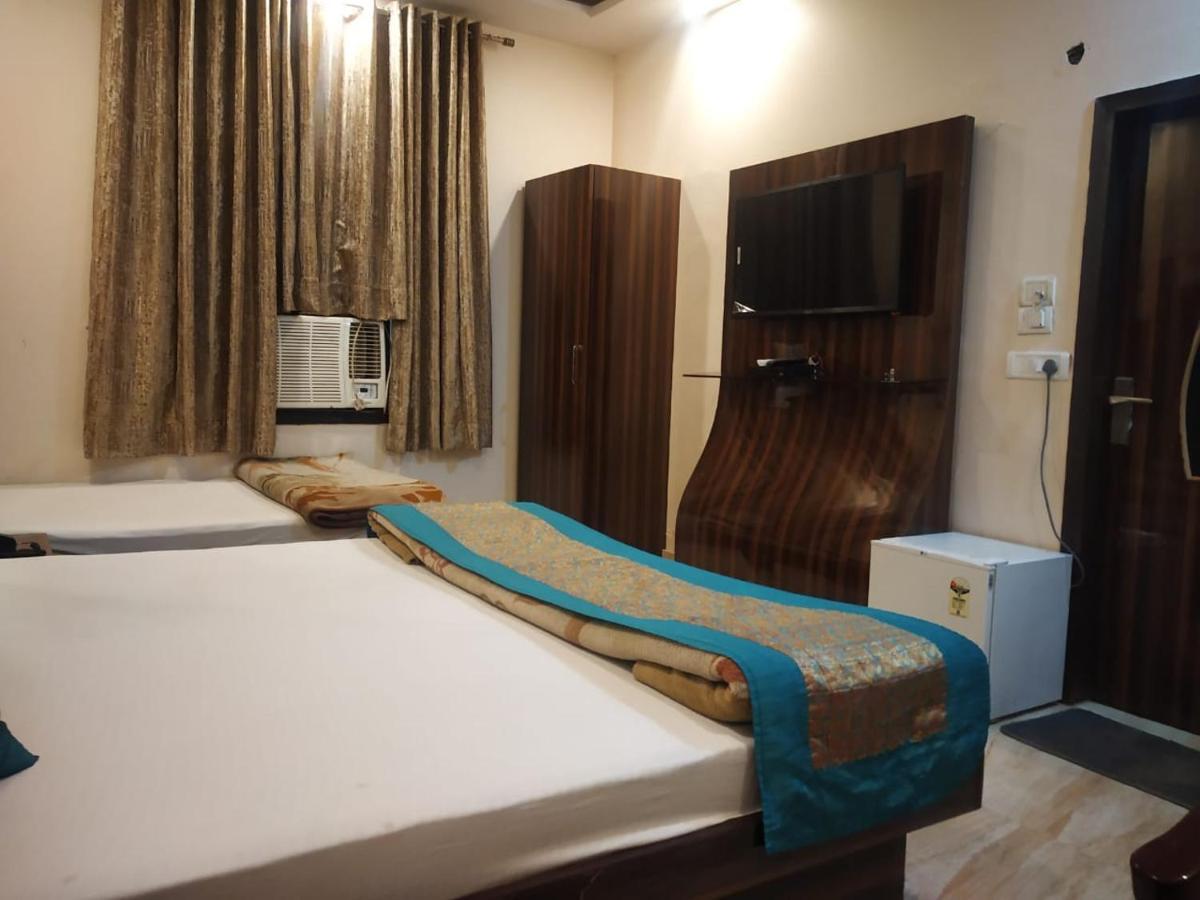Adb Rooms Hotel Indo Continental Nové Dillí Exteriér fotografie