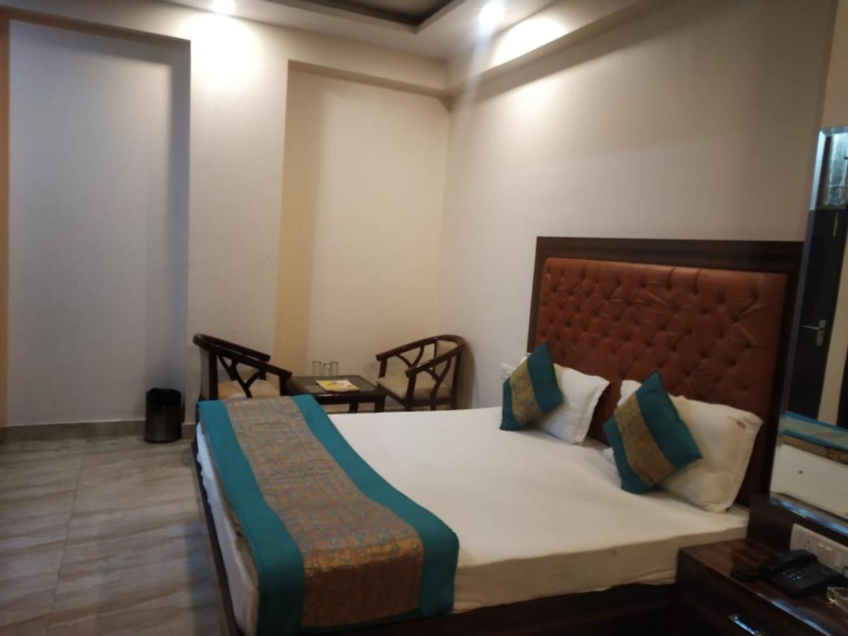 Adb Rooms Hotel Indo Continental Nové Dillí Exteriér fotografie