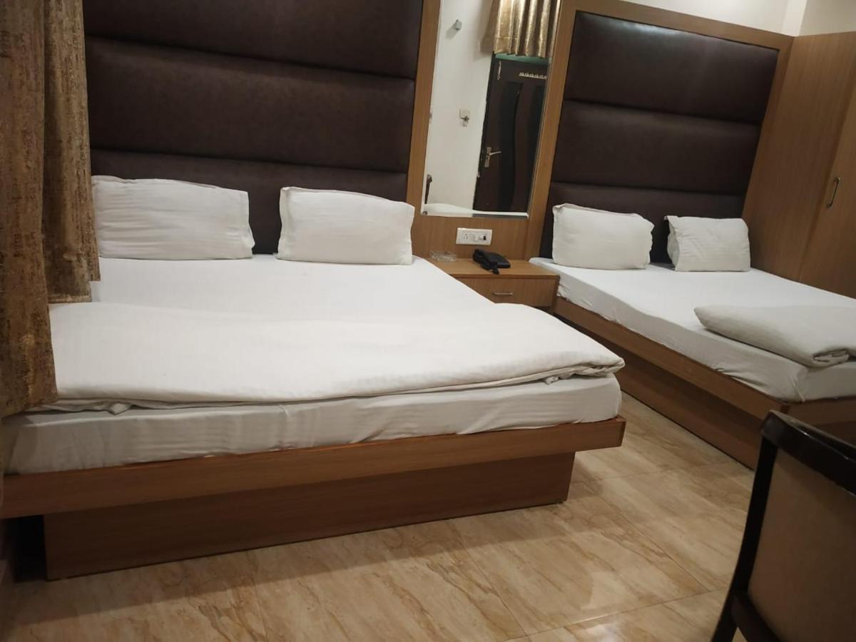Adb Rooms Hotel Indo Continental Nové Dillí Exteriér fotografie